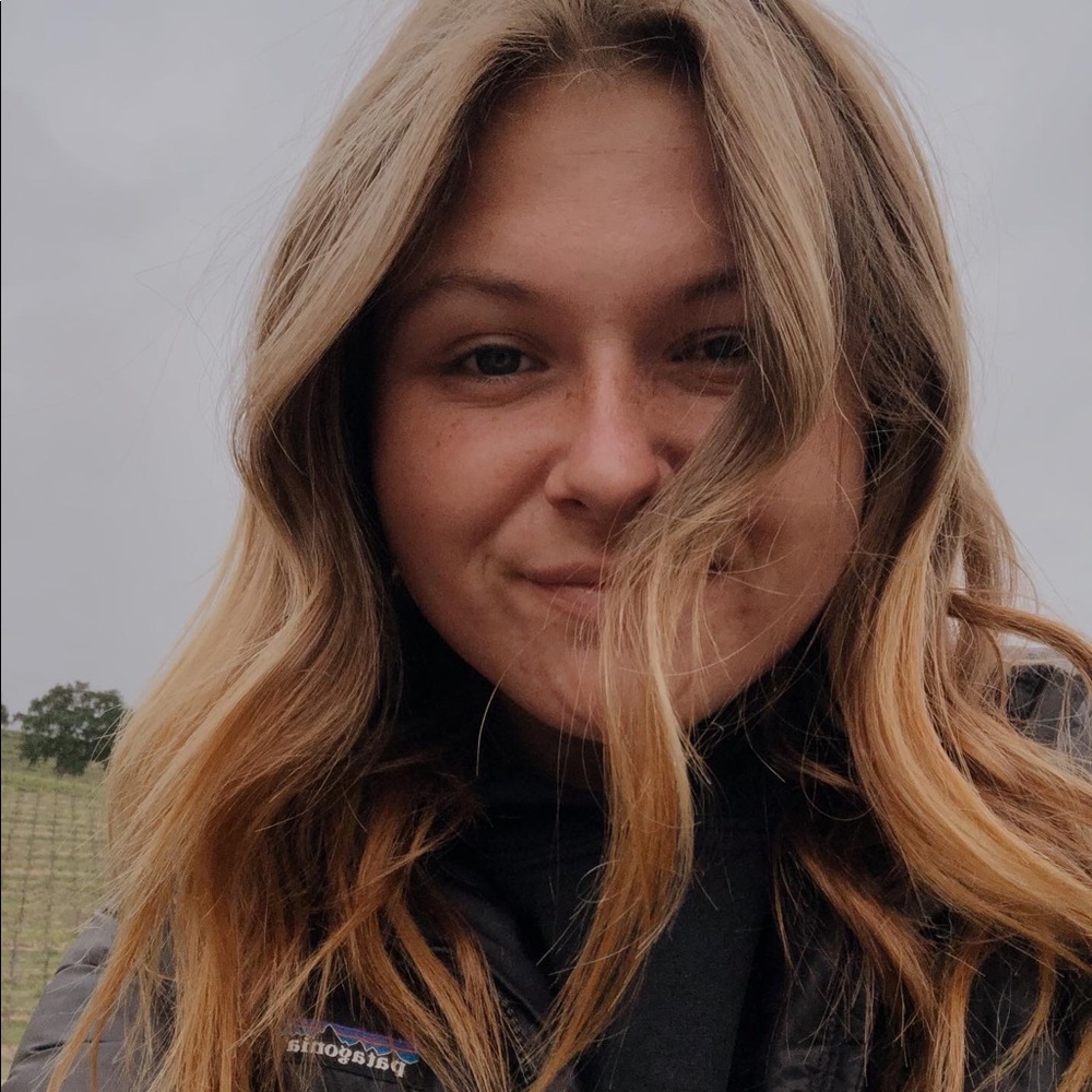 Meet your Posher, Carly